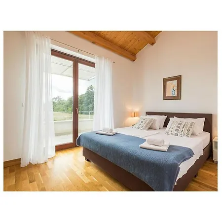 Hotel Dora Comfortable